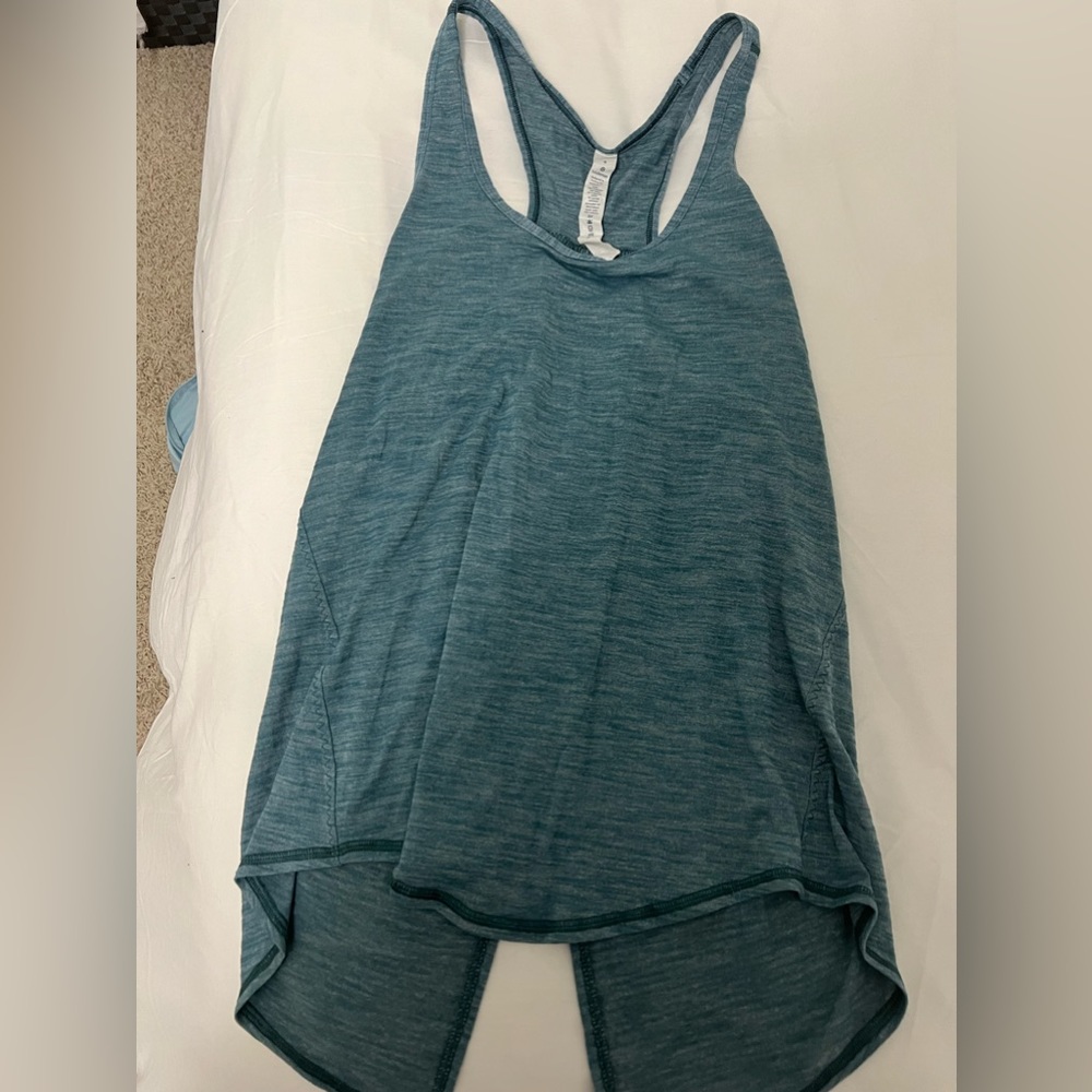 Lululemon workout tank